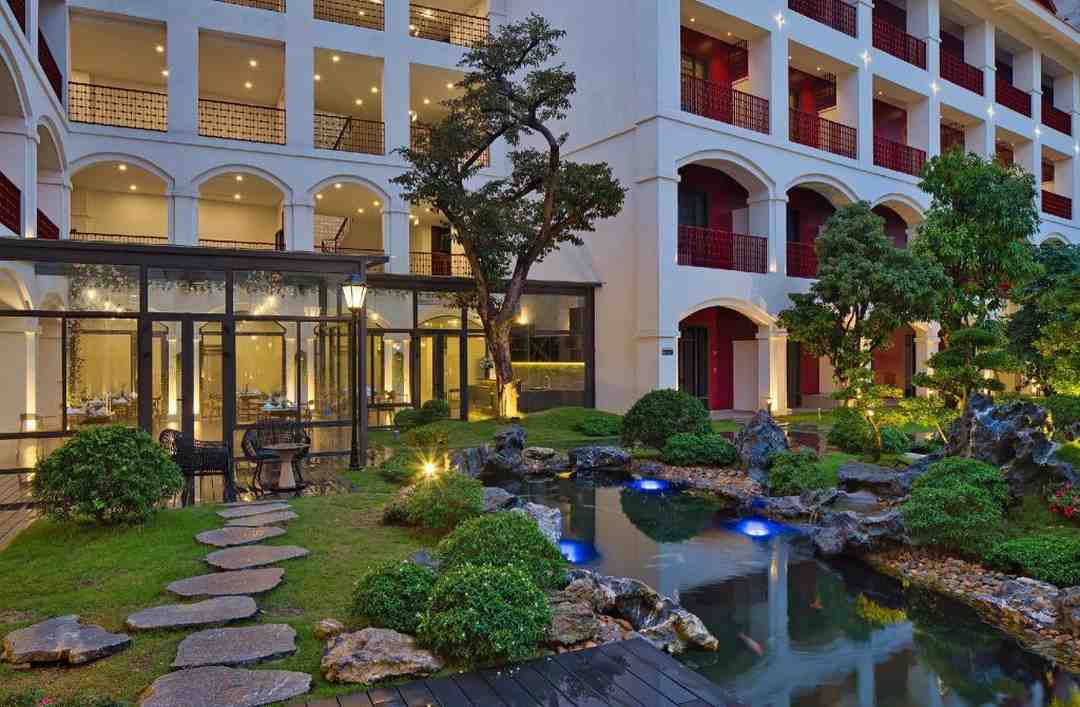 Hotel Senna- Khách sạn Huế đặc trưng